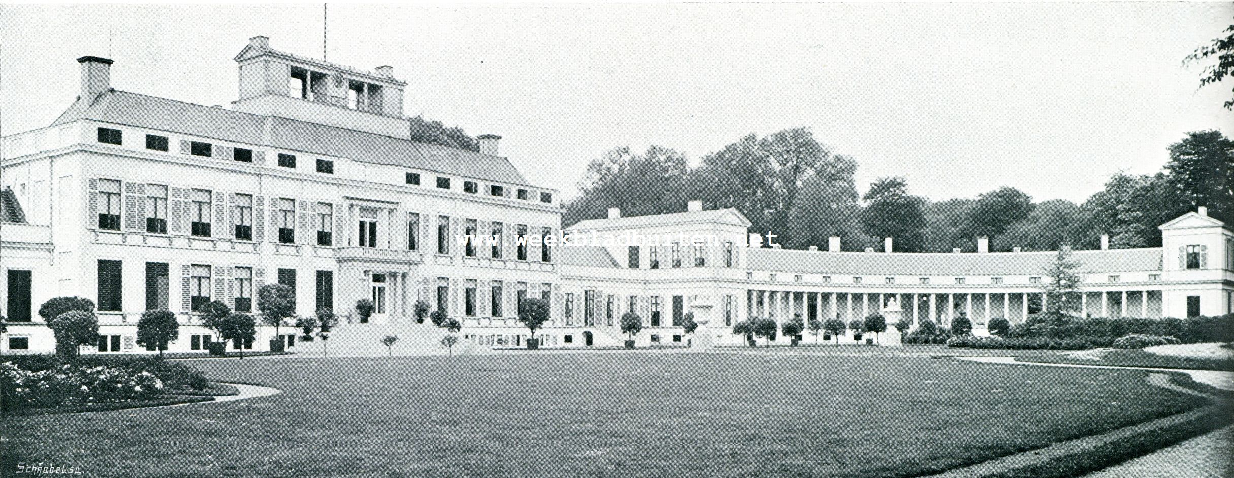 SOESTDIJK. (VOORGEVEL EN LINKERVLEUGEL)