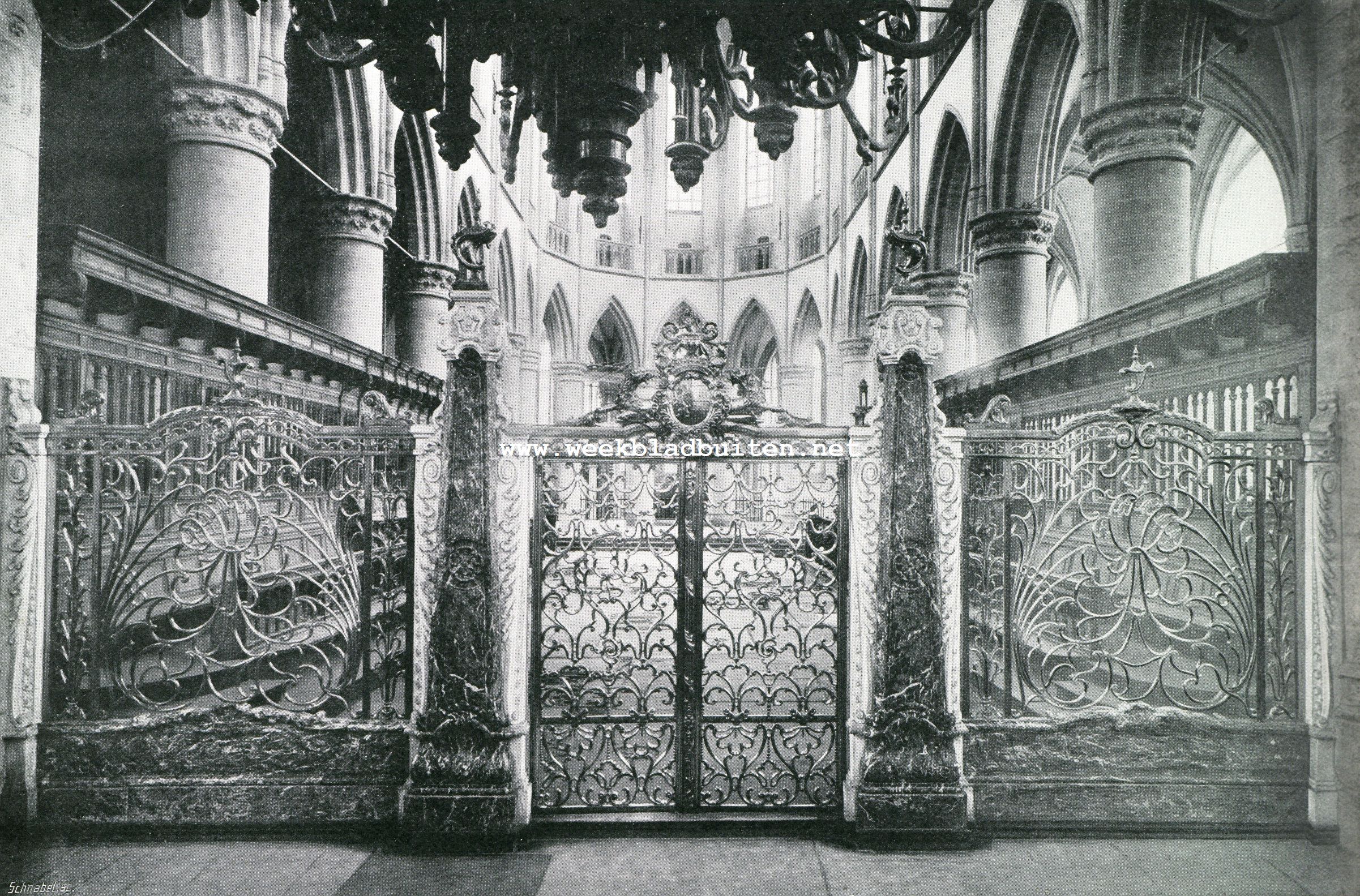 De Groote Kerk te Dordrecht. Koorhek in de Groote Kerk te Dordrecht