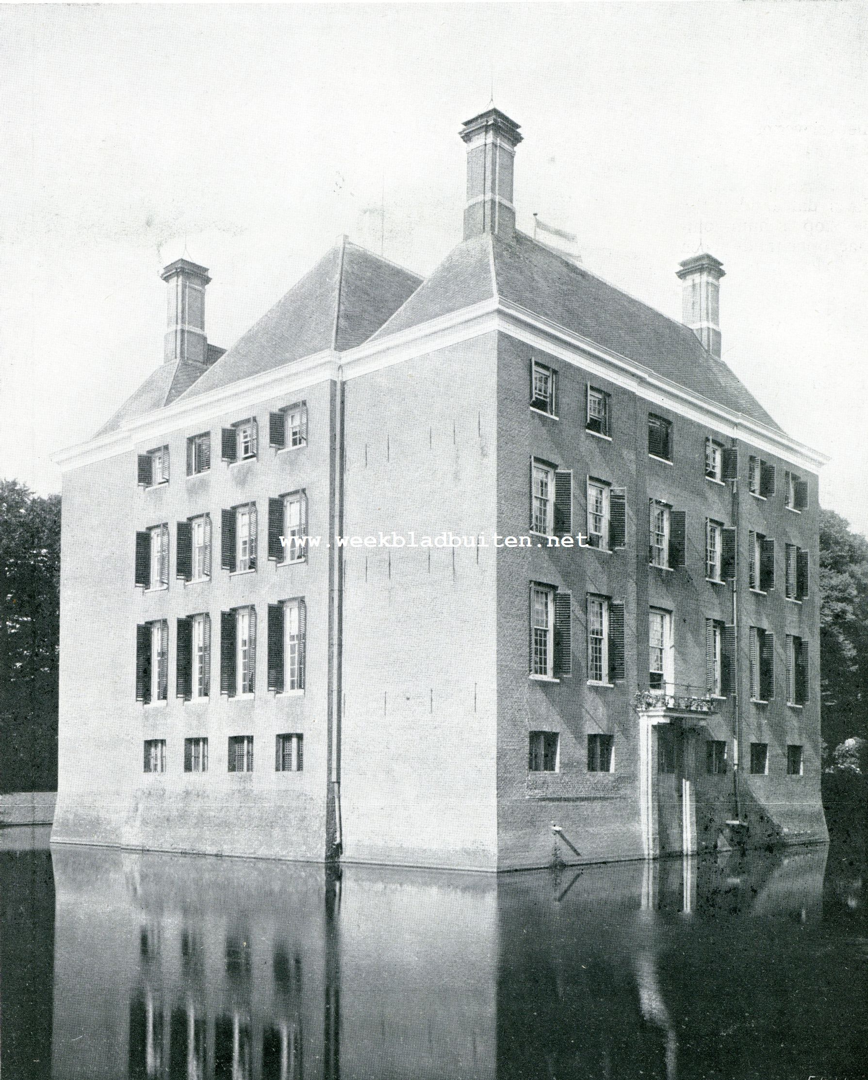 Het Huis te Amerongen. Achterzijde en rechter zijgevel