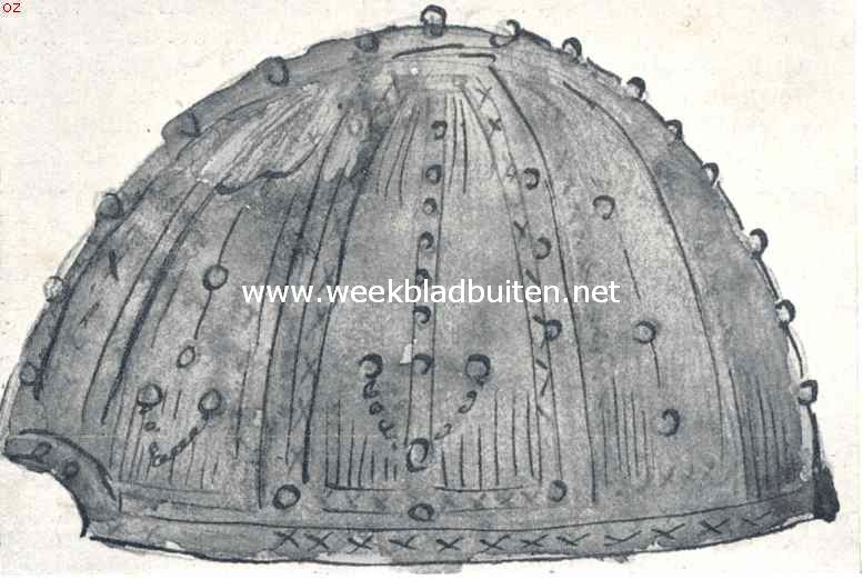 Een merkwaardige vondst in de Deurner Peel (15 juni 1910). Gevonden helm van zilver vergulde platen