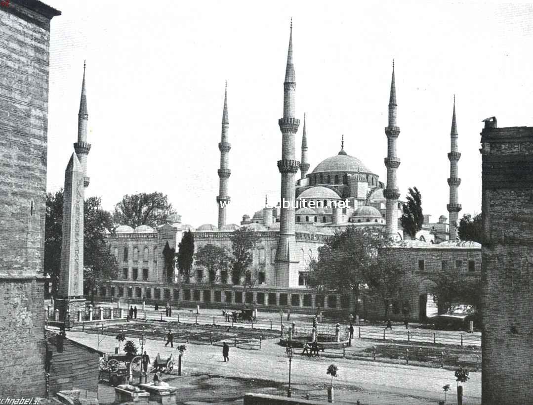 De stad aan den Gouden Hoorn. De moskee van Achmed I, in 1610 gebouwd