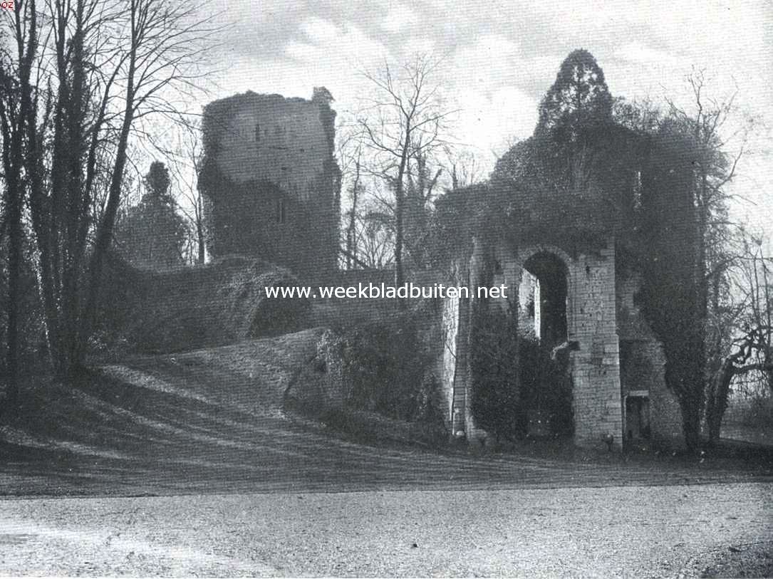 Het aloude slot Steyn. Groote toren met ingang tot de kelders en ingang met portaal van het oude kasteel