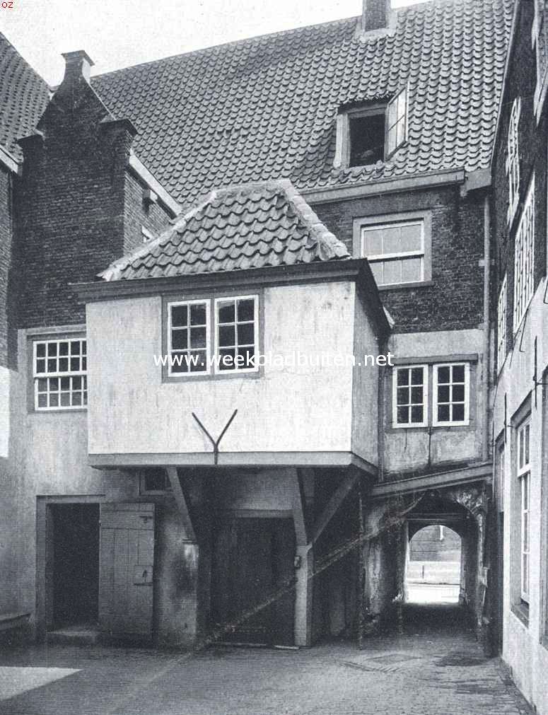 Het Oost-Indische Huis te Delft, van de binnenplaats af gezien