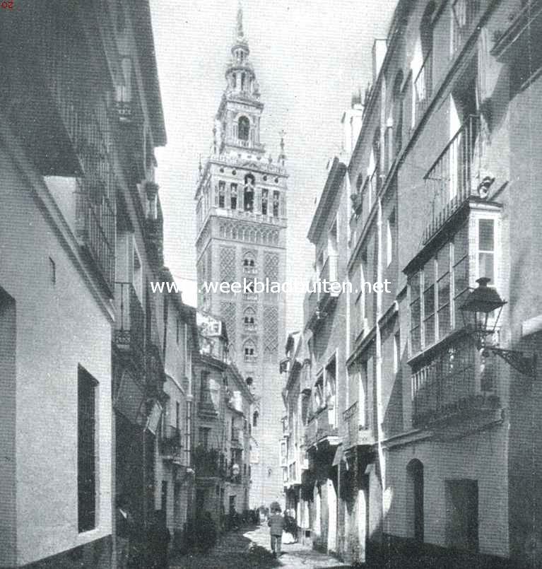 De straat Mateos Gago te Sevilla. Op den achtergrond de Giraldo