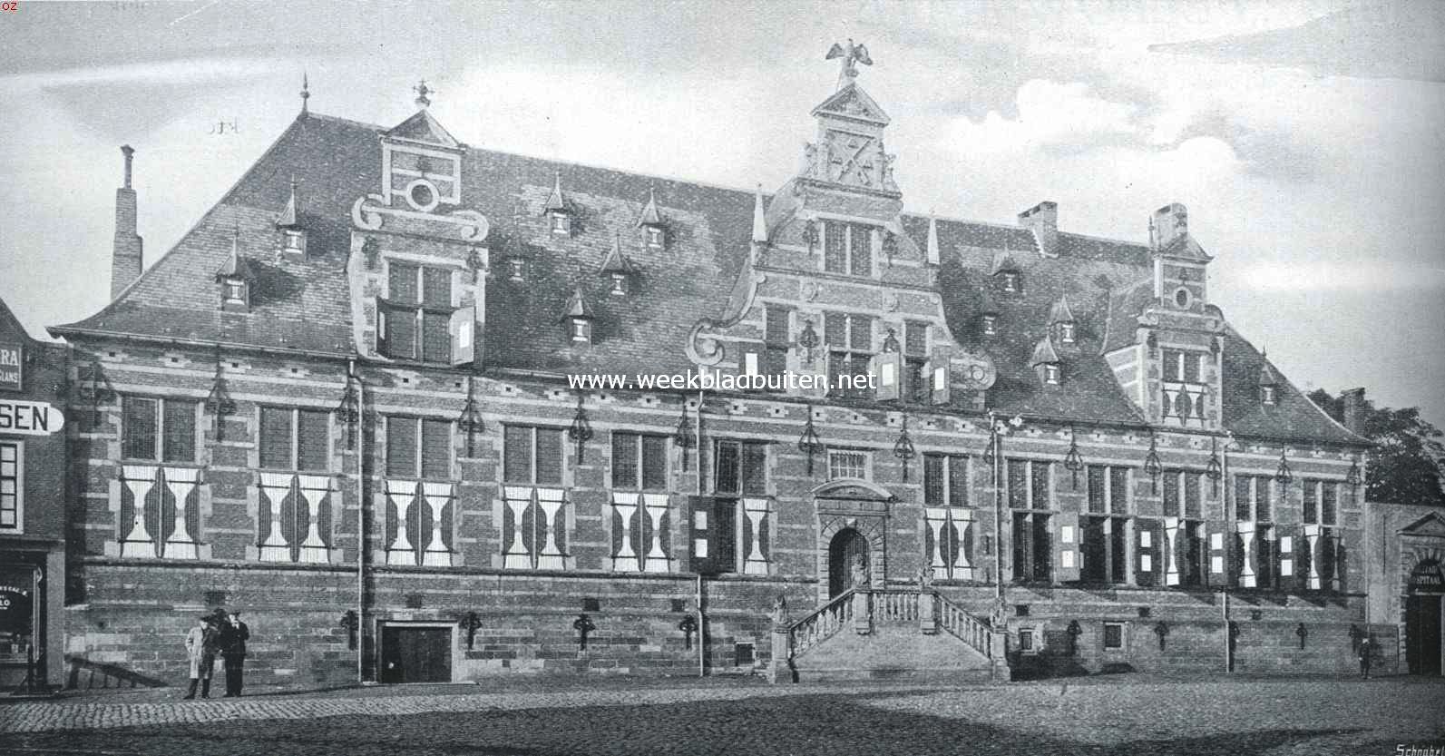 De gebouwen der Oost-Indische Compagnie. Het gebouw van de Colveniers te Middelburg, van 1788 tot 1795 dept van de militairen der Kamer Zeeland O.-I. C., thans Militair Hospitaal
