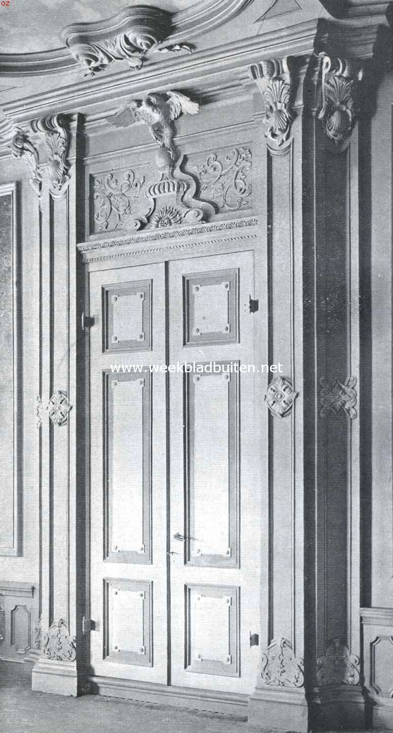 Het van Loosen-Huis te Enkhuizen. Kastdeur in de eetzaal