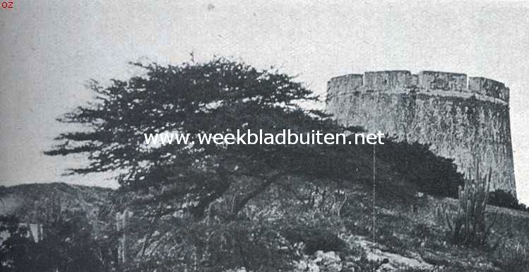 Dagelijksche dingen van Curaao. Het Fort Beekenburg aan de Caracas-baai
