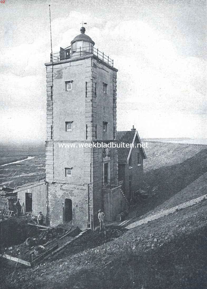 De verlichting van Amsterdam's ouden zeeweg. De vuurtoren aan de Ven of Gelderschen Hoek benoorden Enkhuizen