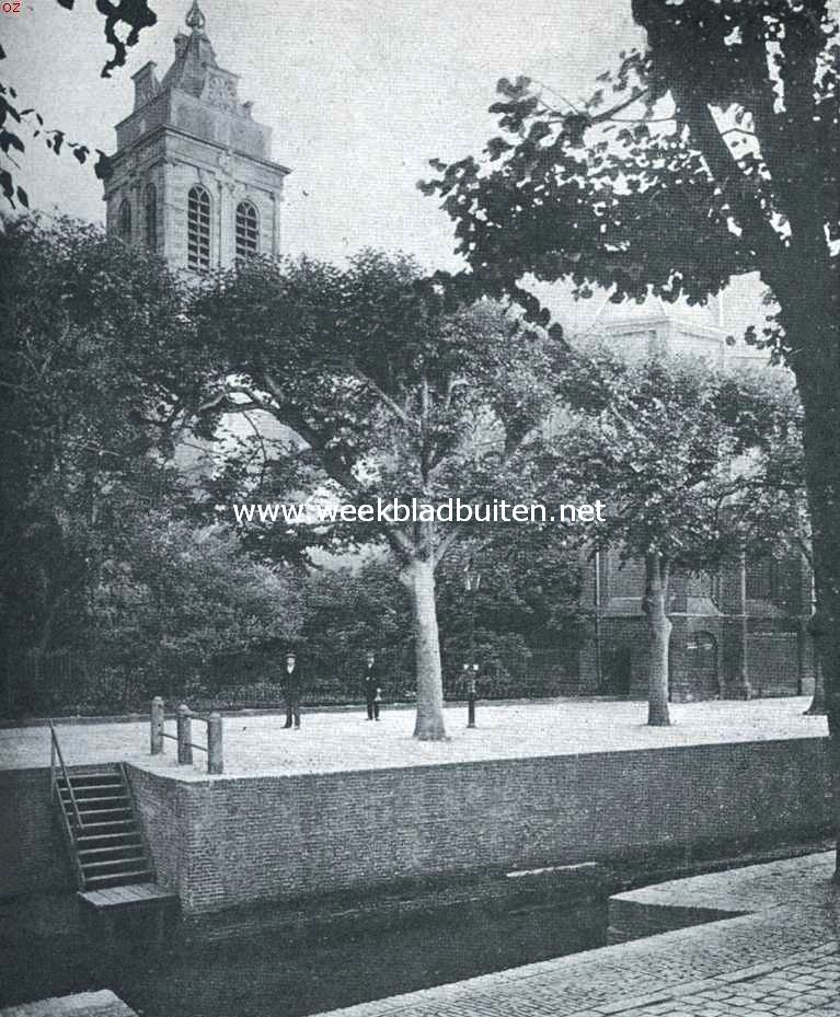 Schoonhoven. De kerktoren, gezien van de haven
