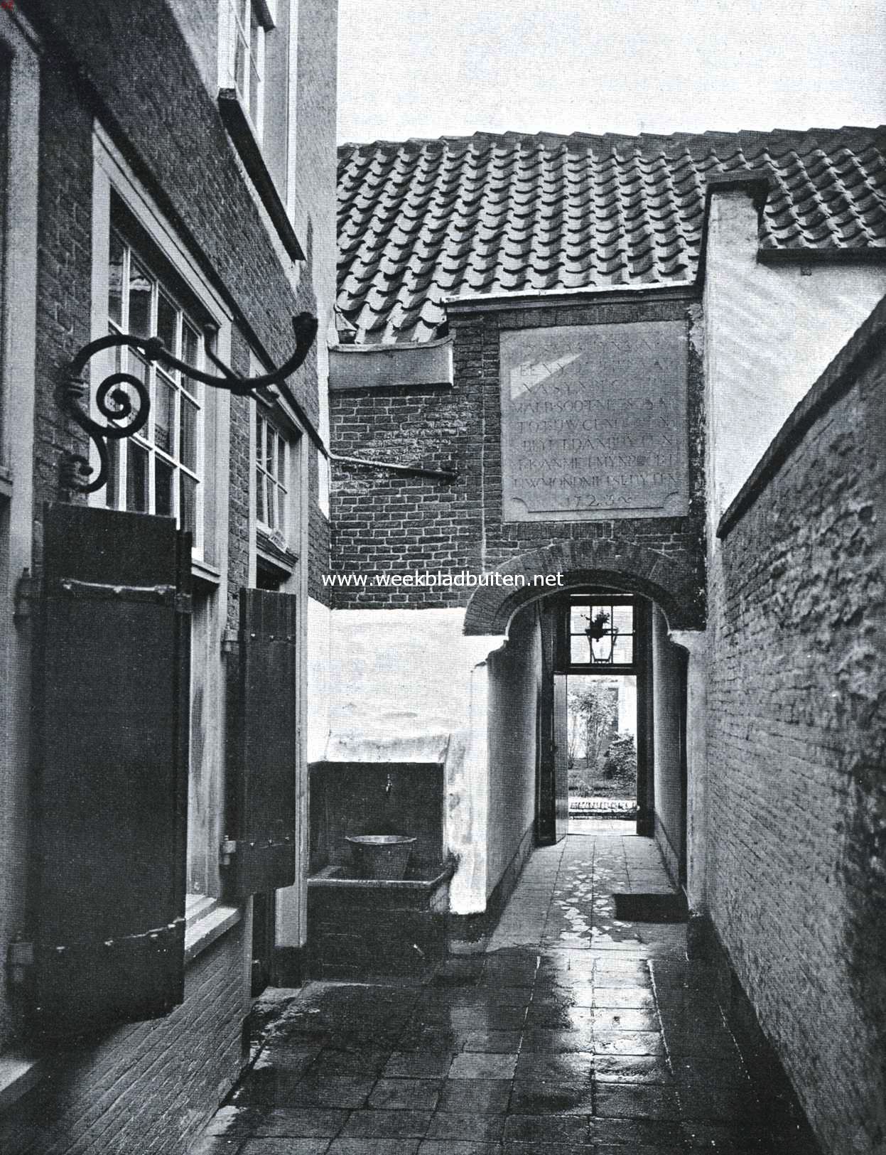 Leidsche Hofjes. Het hofje van Samuel de Zee. Binnenpoortje