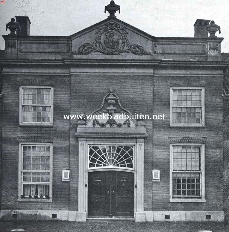 Leidsche Hofjes. Het Meermanshof. Gevel aan de binnenplaats
