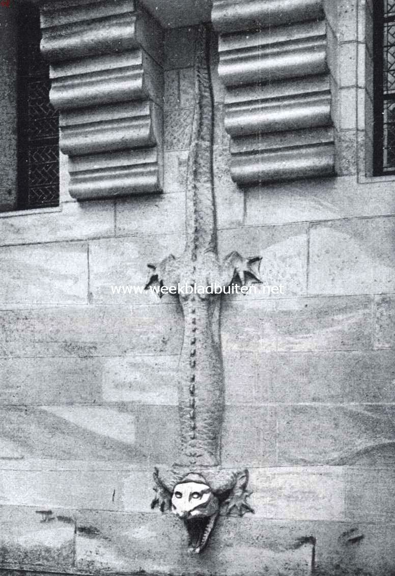 Het kasteel van Pierrefonds. Waterspuwer