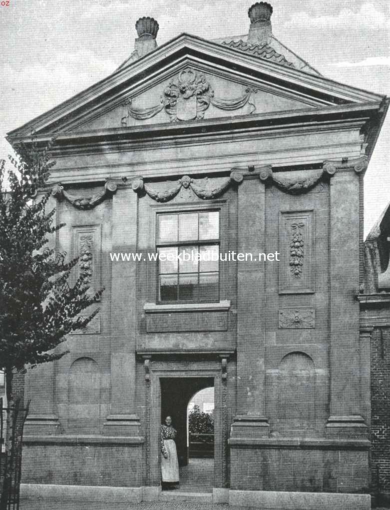 Het Broekhovens-hof aan de Papegracht te Leiden