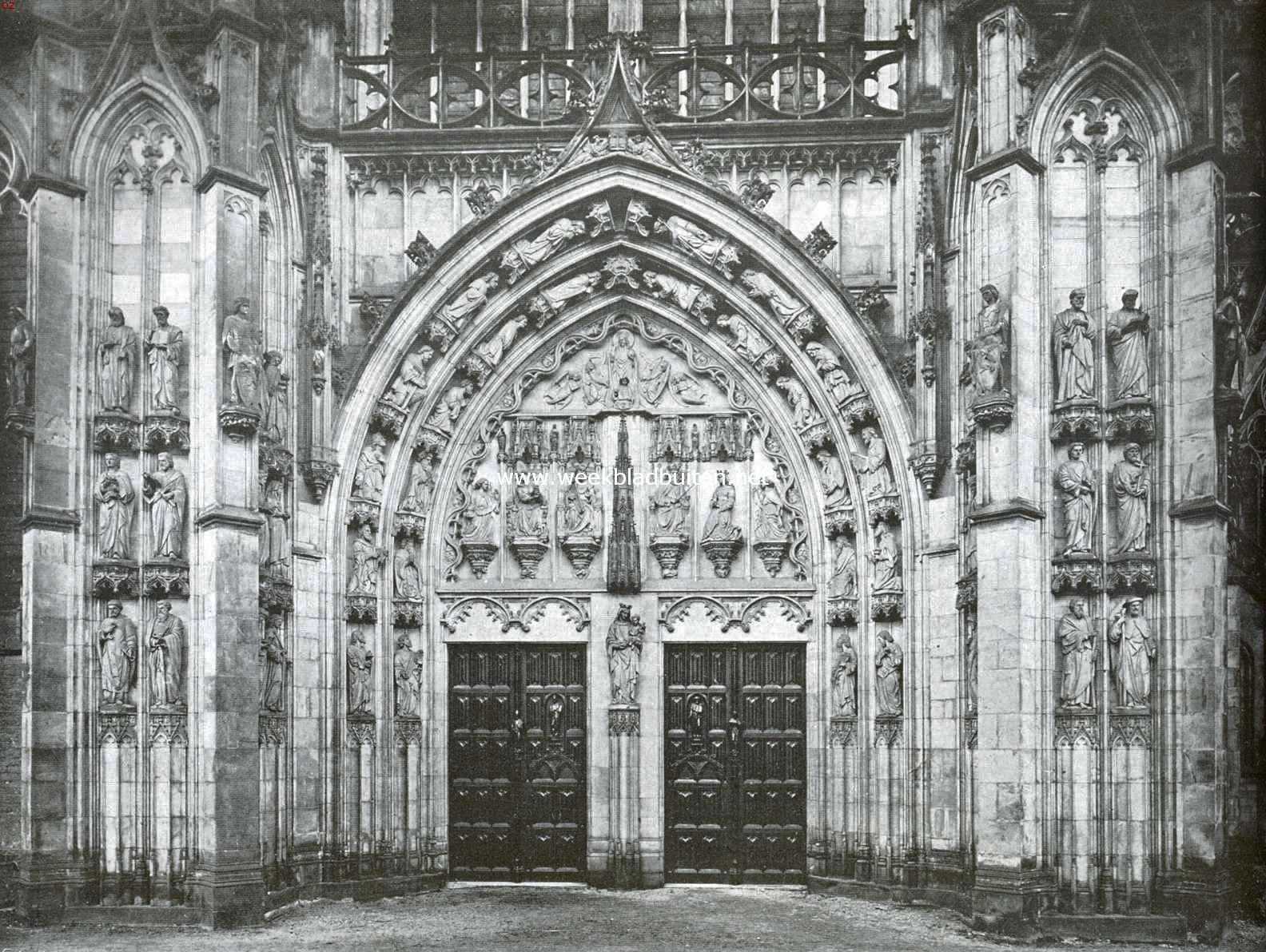 De St. Jans Kathedraal te 's Hertogenbosch. Het noorderportaal der St. Jans Kathedraal te 's Hertogenbosch