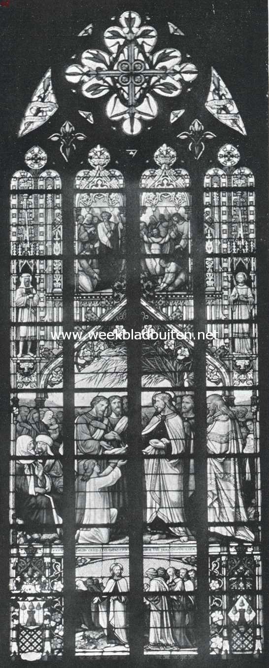 De St. Jans Kathedraal te 's Hertogenbosch. Een der gebrandschilderde vensters in de H. Sacramentskapel met voorstelling van de wonderbare spijziging