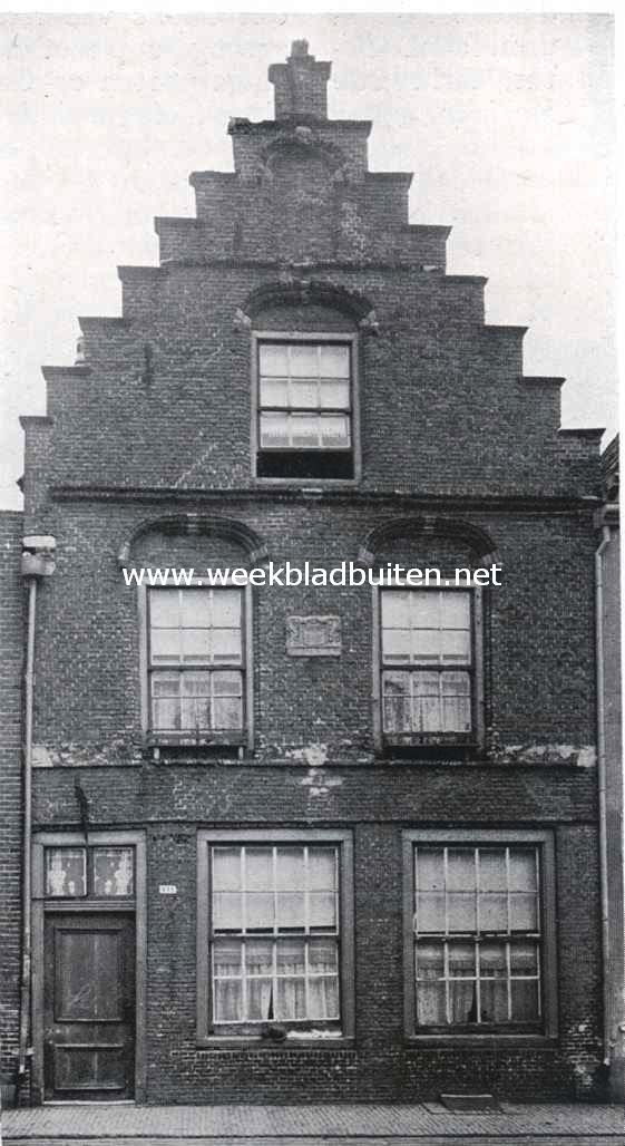Geertruidenberg. Oude gevel aan de Dordtsche straat