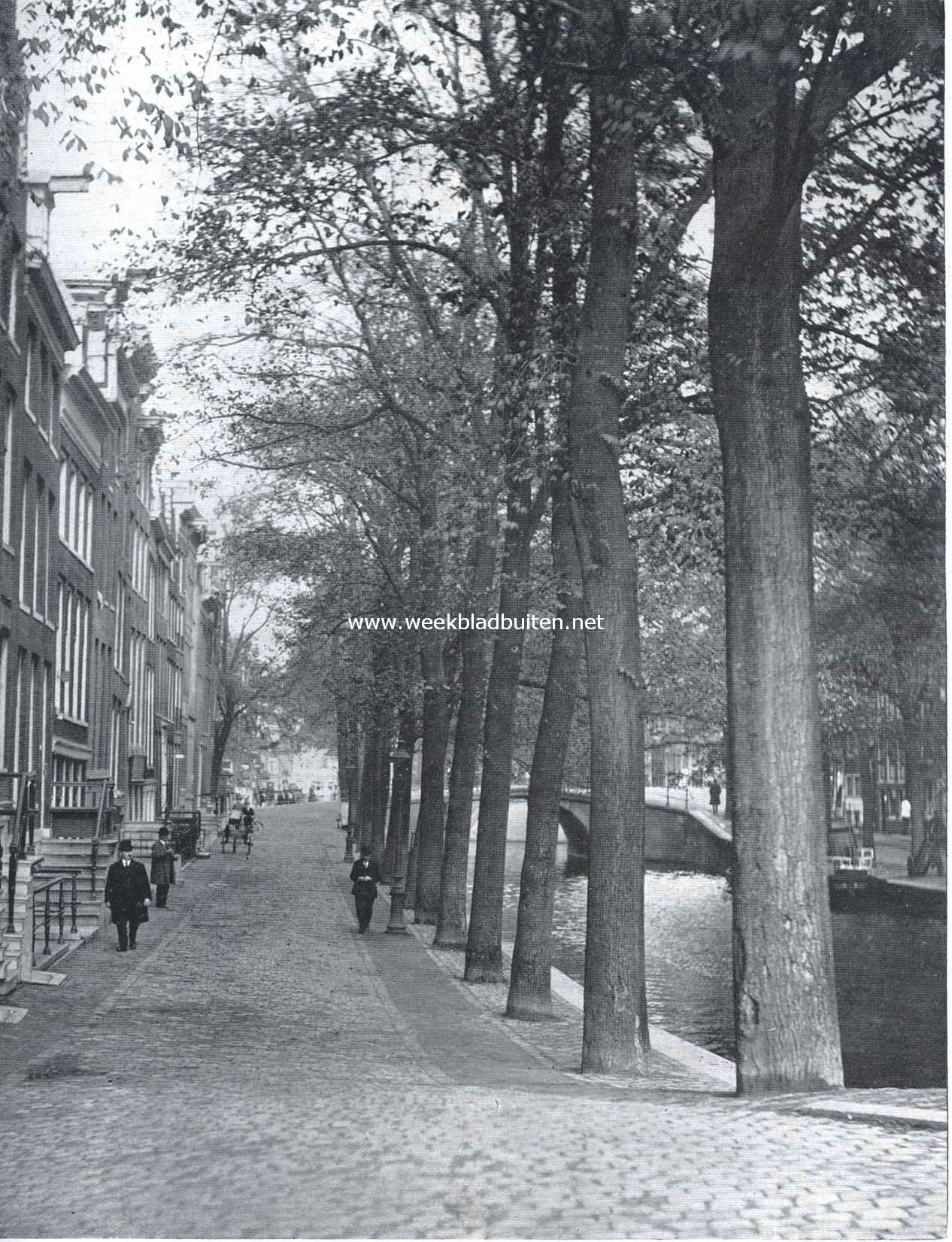 De Reguliersgracht te Amsterdam op een herfstdag