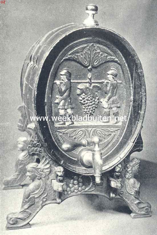 Wijnkoopersgildehuis te Amsterdam. Wijnvaatje in de gildekamer van het Wijnkoopersgildehuis te Amsterdam