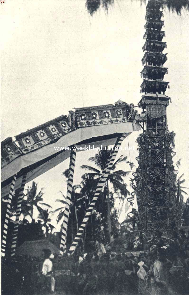 Lijkverbranding op Bali. Bijzonder hoogen lijkentoren