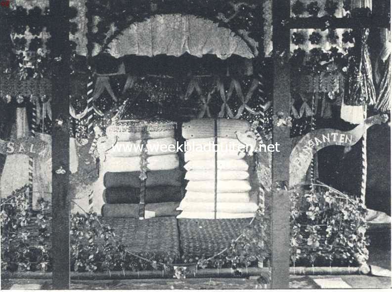 Amiro�. Maleisch-Dajaksch bruidsbed