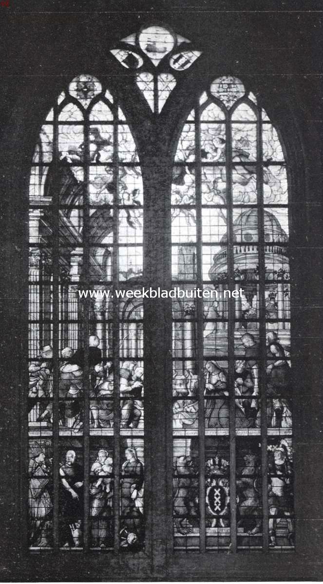 De Oude Kerk te Amsterdam. Raam met voorstelling van Jezus geboorte