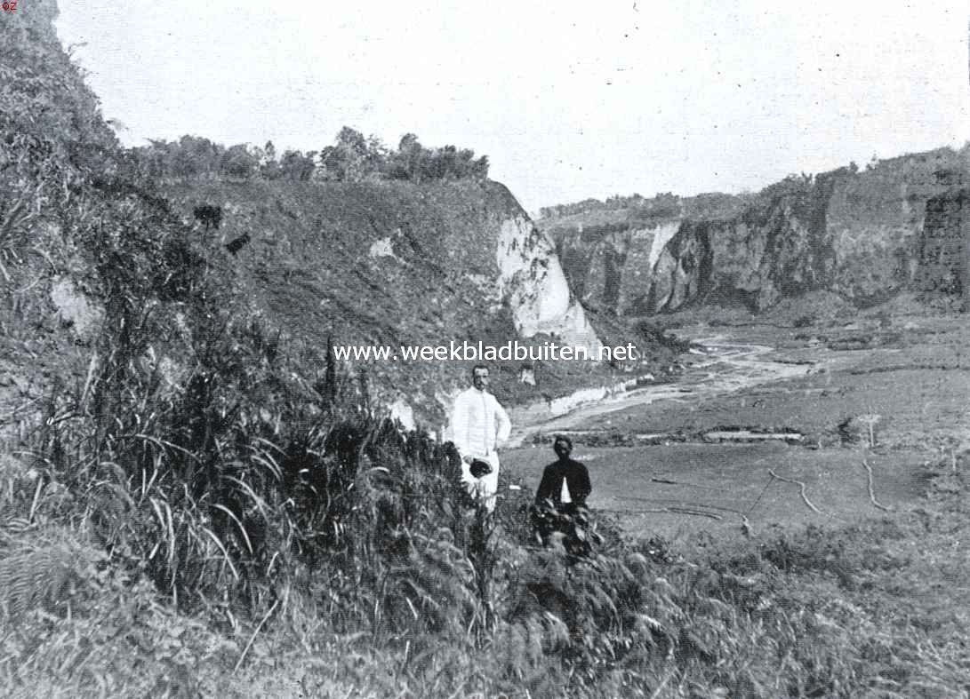 Menangkabau. Landschap in het Karbouwengat