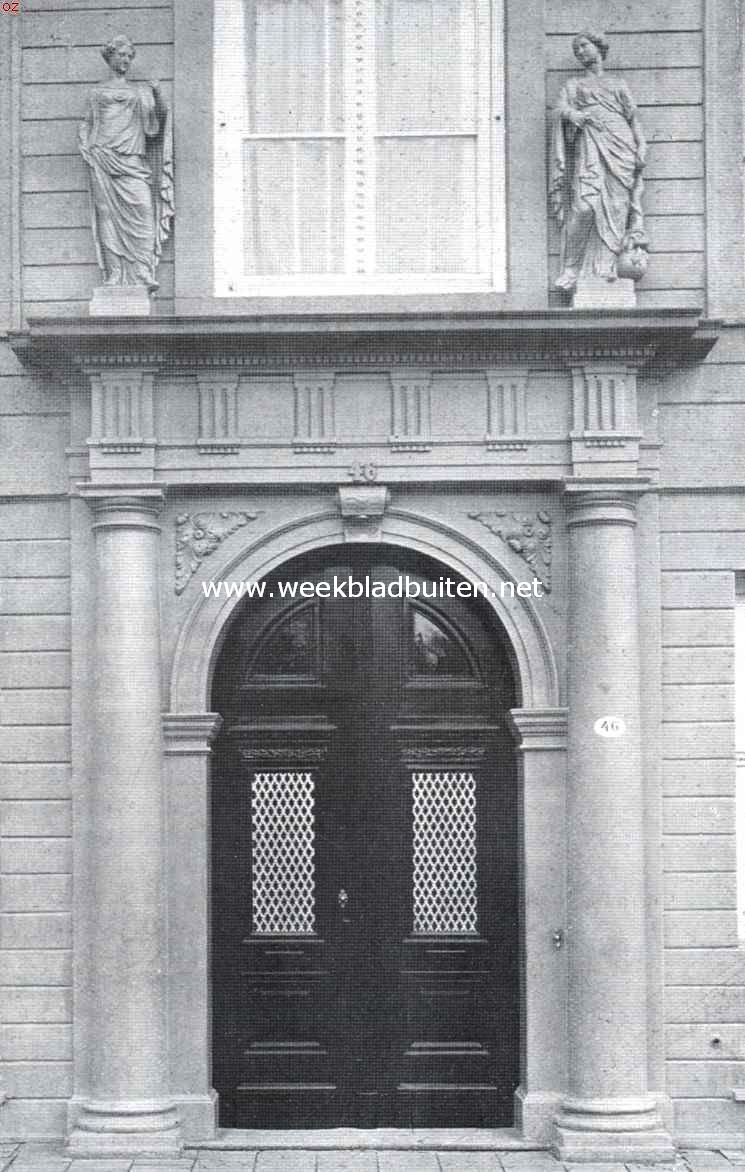 Rotterdam. Deur van een huis aan het Haringvliet