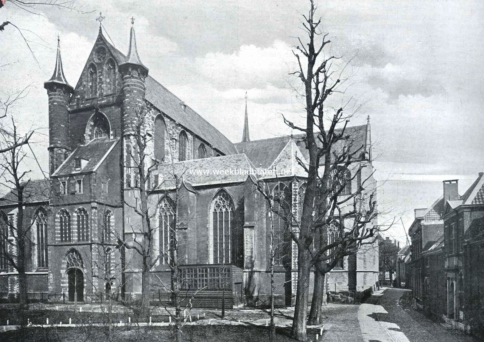 Twee vermaarde kerken van Leiden. De Pieterskerk, gezien van het zuidwesten