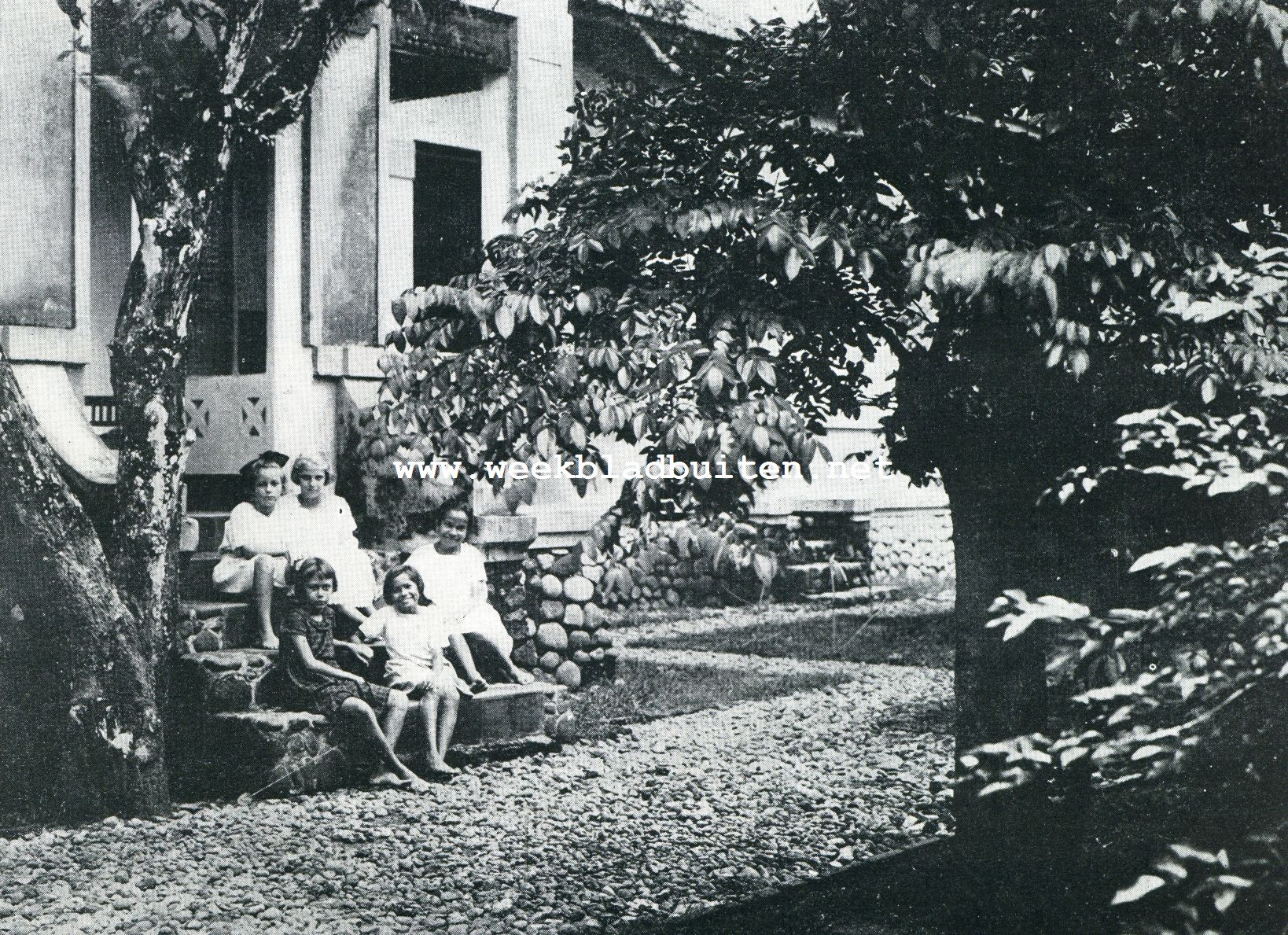 Een Indisch-Europeesche woning. De zijgalerij aan de Noordzijde