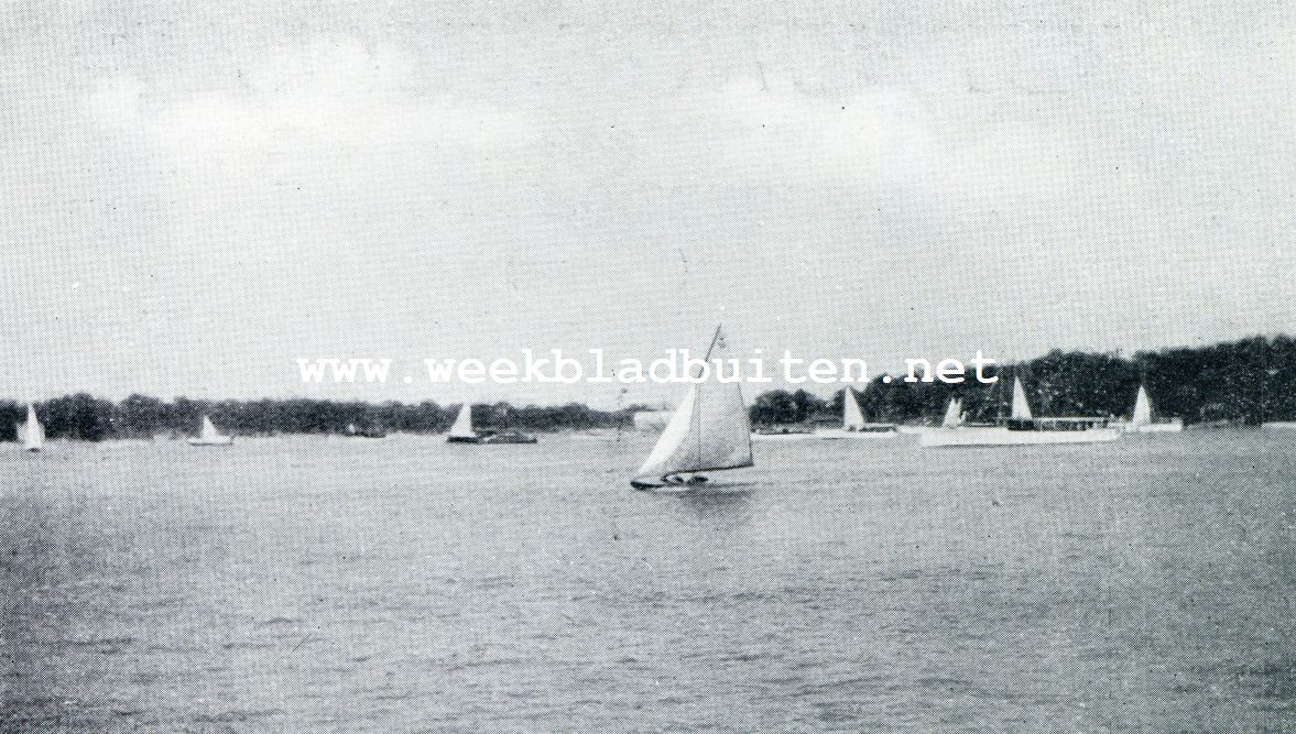 Een paradijs voor dagjesmenschen.Het meer was speigelglad