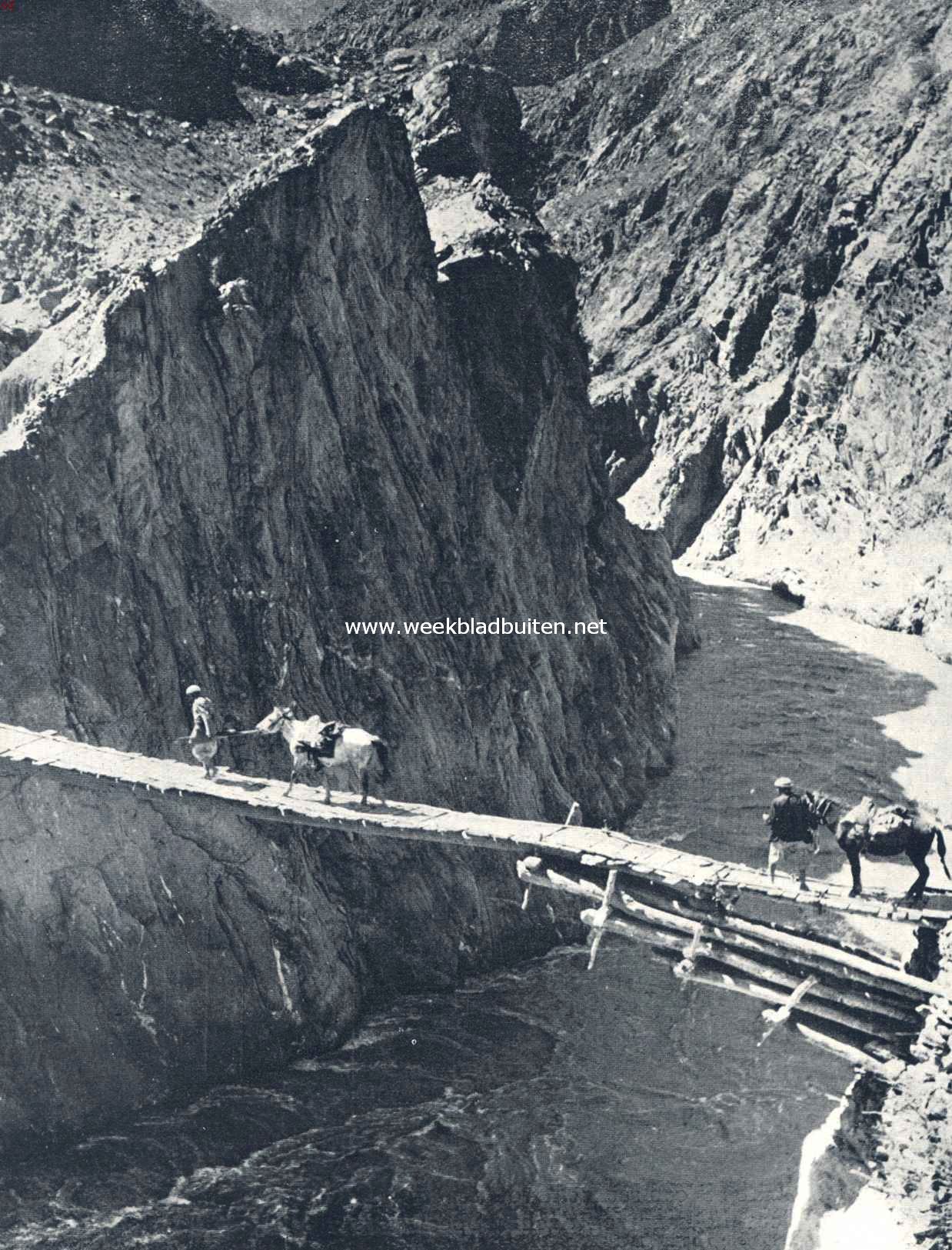 Brug over de Yakhoen in Chitral (bij het artikel: 